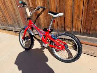 Schwinn Iguana Kids Bike Red