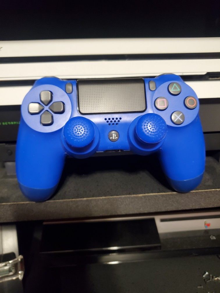 PS4 Controller With Pro Grips 