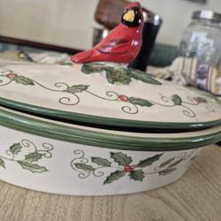 set of Temptations Garden 2 Qt Casserole Dish