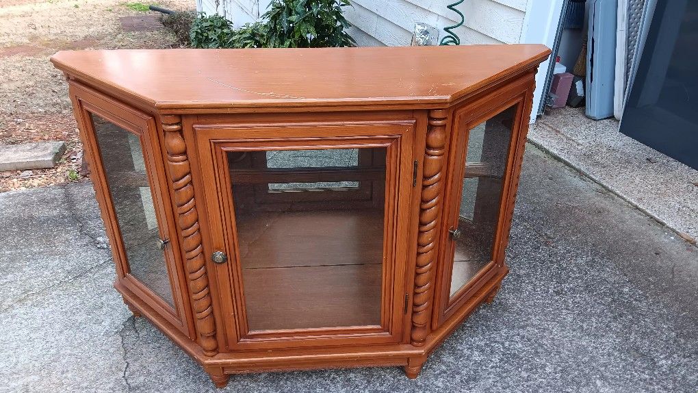 Vtg Short Curio Cabinet 