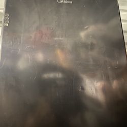 MIDEA Mini Fridge