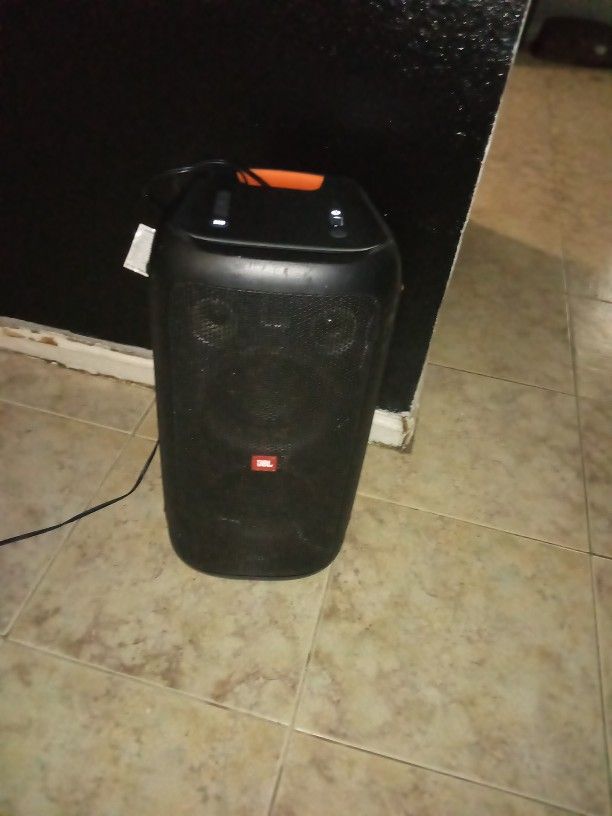JBL Party Box100