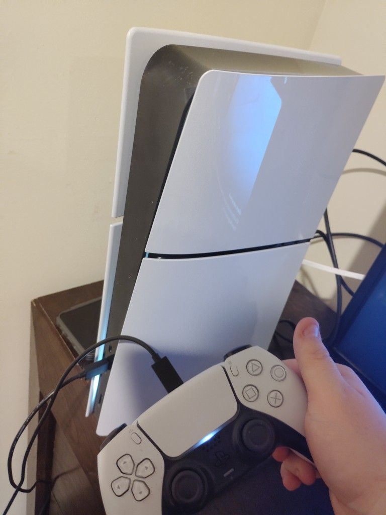 PS5 Slim 