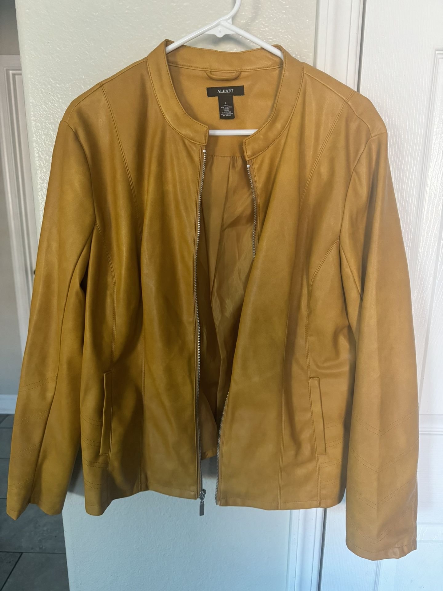 Women's Faux Leather Jacket Size Large