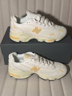 New Balance 1000