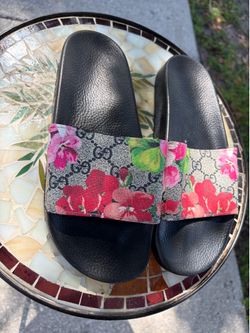 Gucci flora slides side 8