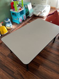Kids School/ Daycare Table