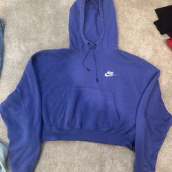Size M  Crop  Nike sweater