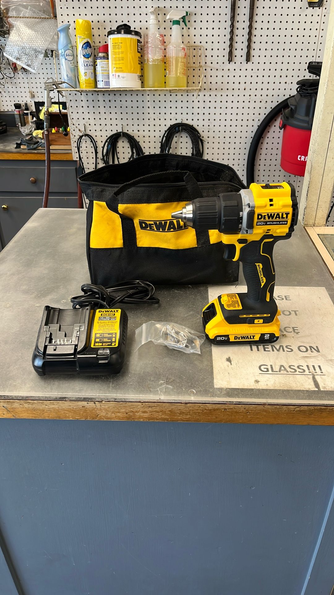 Dewalt 18v Cordless Drill With Battery And Charger Model DCD794D1
