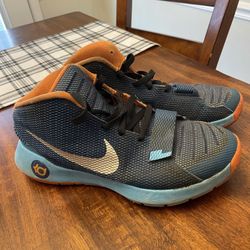 Nike KD Trey 5 /// Men’s size 9 1/2