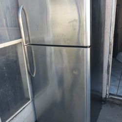 Refrigerator Ice Box