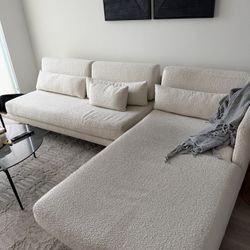 Off White Kardiel Davenport 116" Boucle Sectional