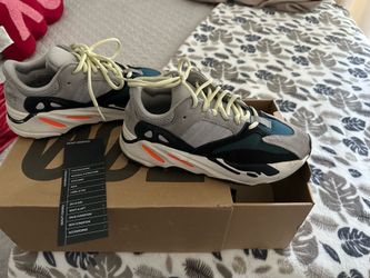 Yezzy 700