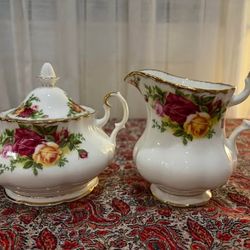 Royal Albert Old Country Roses Creamer and Sugar Bowl Set