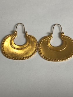 Metropolitan Museum of Art Crescent Earrings
