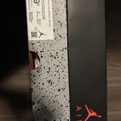 Woman Air Jordan 4 RETRO