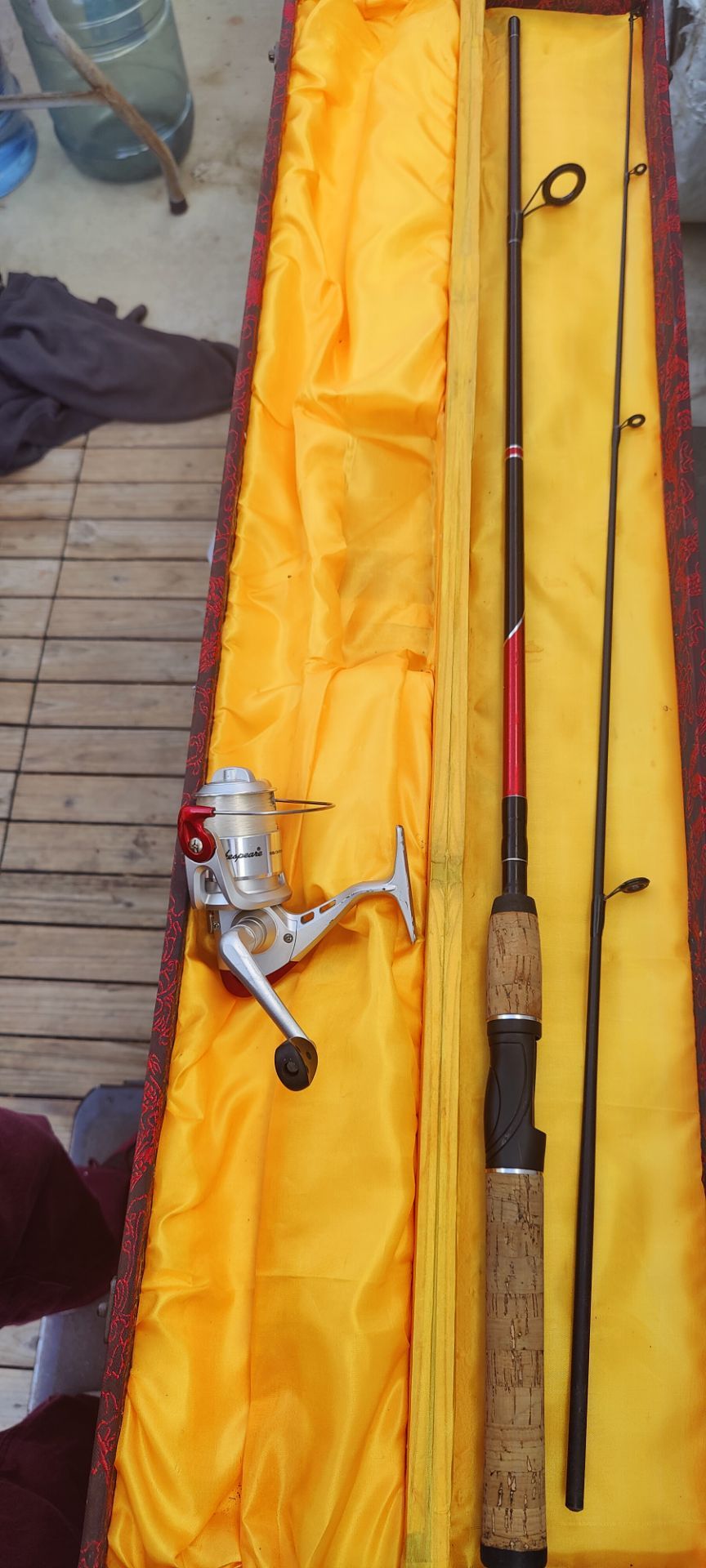 2 Rod & Reels