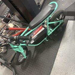 Razor Rambler 12" Step Over Electric Cruiser Bike-250W