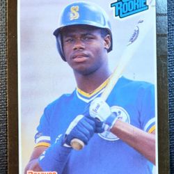 1988 Donruss 3-Error Rookie Card #33 Ken Griffey Jr. In Excellent Condition.
