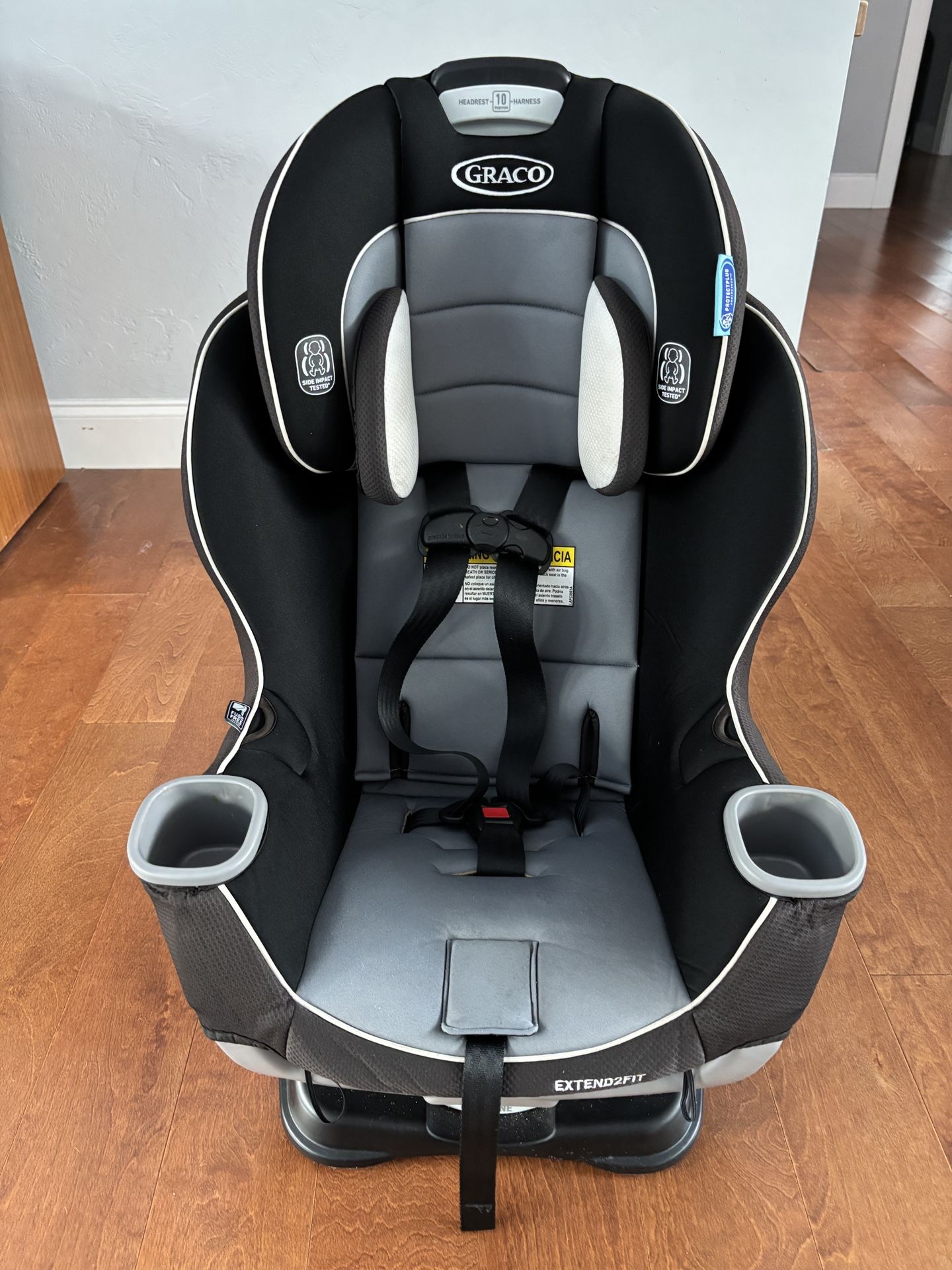 Graco Extend2Fit Convertible Car Seat, Rear and Forward Facing