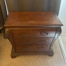 Wood  Dressor