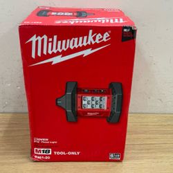 MILWAUKEE 2361-20 ROVER M18 FLOOD LIGHT (TOOL ONLY).