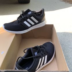 Adidas Women’s Shoe Size 8