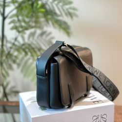 Loewe New Messenger Bag