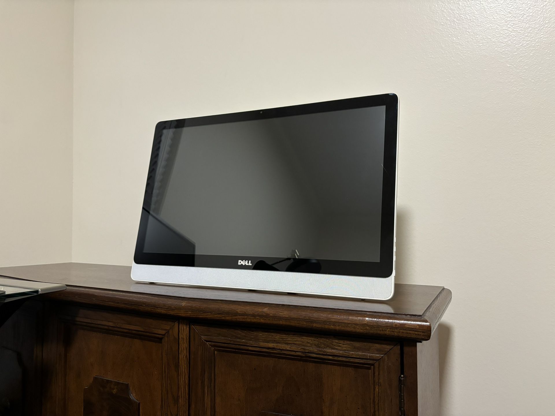 DELL Inspiron 24, Model 3455 All-In-One touchscreen desktop computer