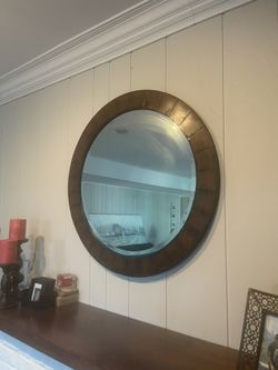 Round Mirror