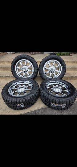 20" Fuel w/ 32" RT tires