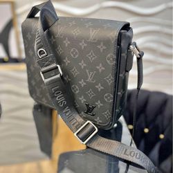LV Messenger Bag