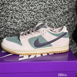 Nike SB Dunk