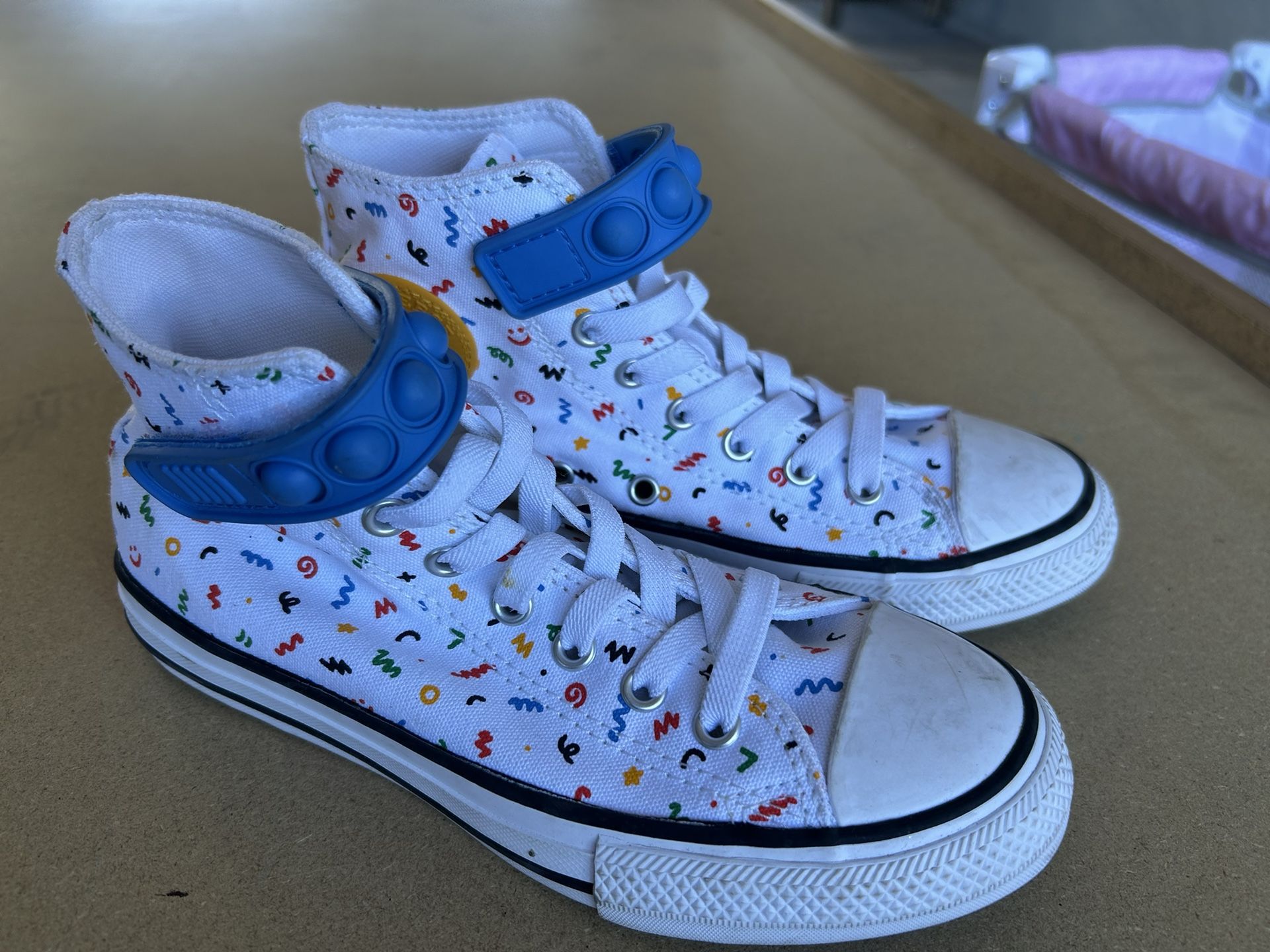 Converse Young Men