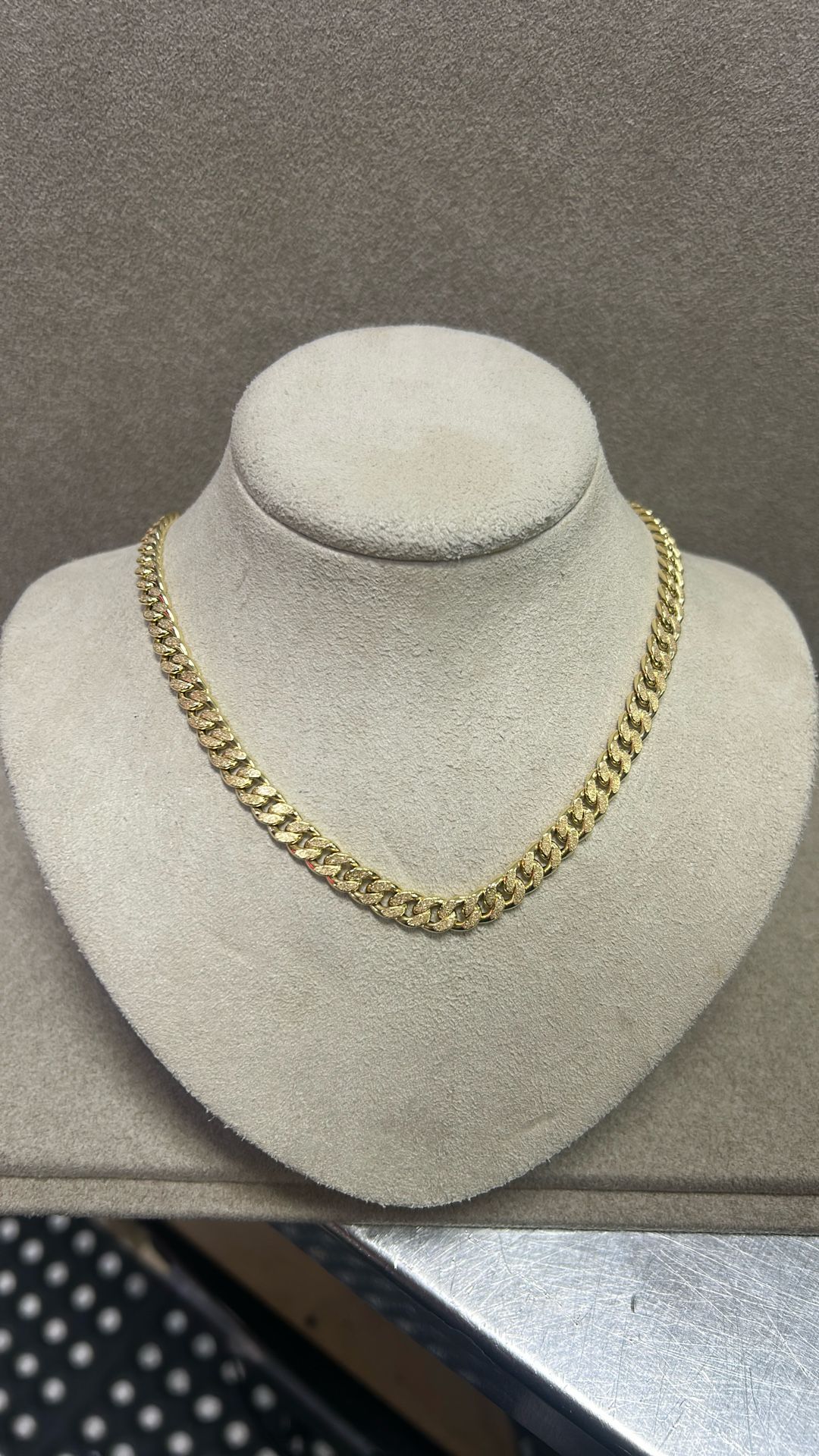 Gold Cuban Chain 