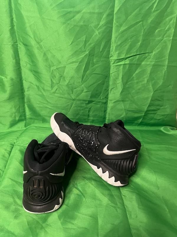 Nike Kyrie 6 Jet Black Size-4Y