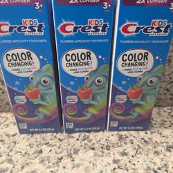 Crest kids toothpaste