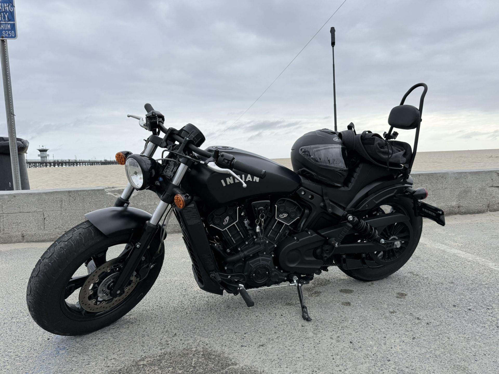 2021 Indian Scout bobber 60