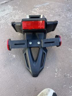 Suzuki Stock Rear End For Tag Holder, Rear Cowl Cover.