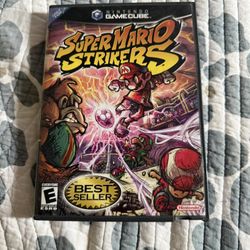 Super Mario Strikers (Nintendo GameCube, 2005) CIB Complete w/Manual Tested