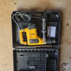 Dwalt Hammer Drill