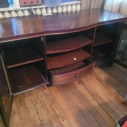 Curved Front Tv Stand 