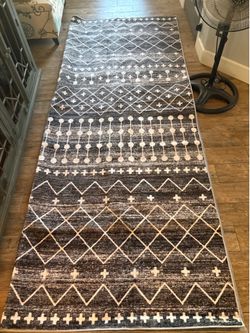 New! ✨ 8x10 Moroccan washable rug