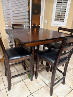 Small Kitchen Table with chairs
