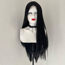 Black Wig🖤 Lace Front