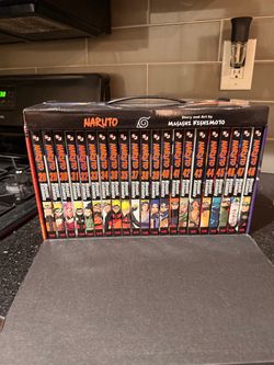 NARUTO ENGLISH MANGA BOX SET 28-48 USED