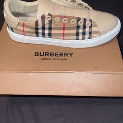 Burberry Sneakers