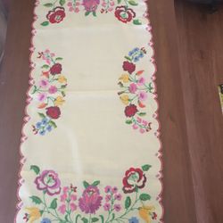Table Runner