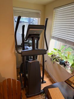 Elliptical machine. Health Rider
