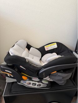 Chicco KeyFit 30 Infant Car Seat + Base + Stroller